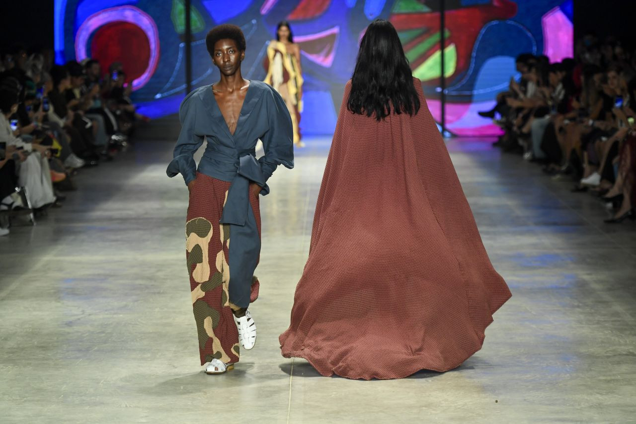 A DIVERSIDADE ARTÍSTICA DE BURLE MARX NA PASSARELA DA SÃO PAULO FASHION WEEK